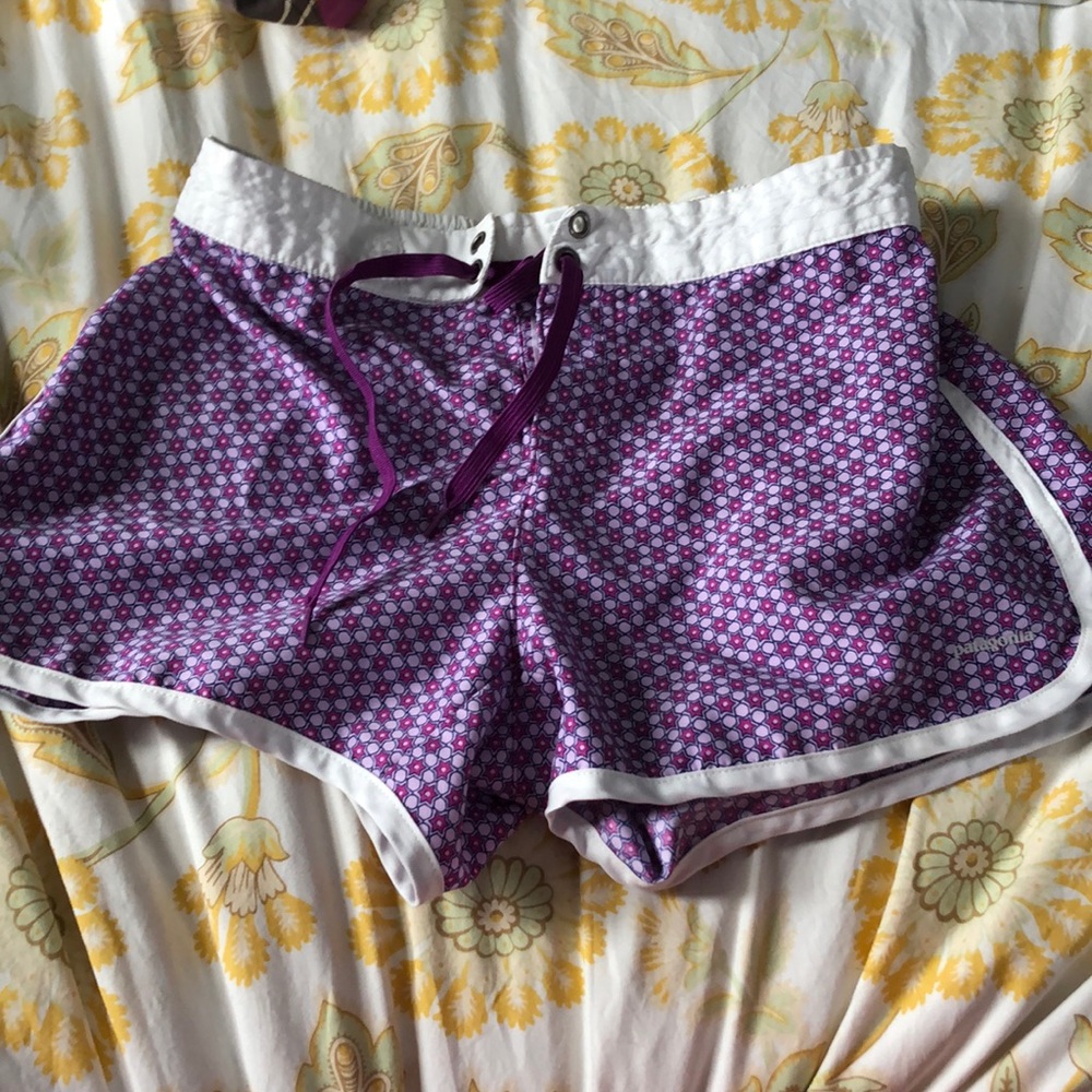 Patagonia girls board shorts